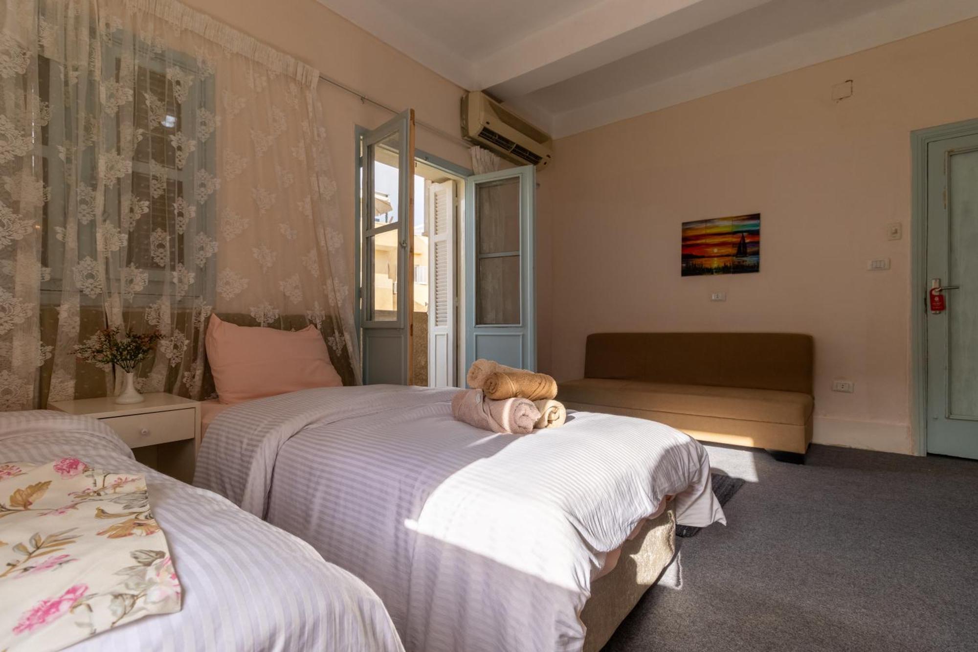 The Grand Pyramids View Hotel Kafrat al Jabal Quarto foto