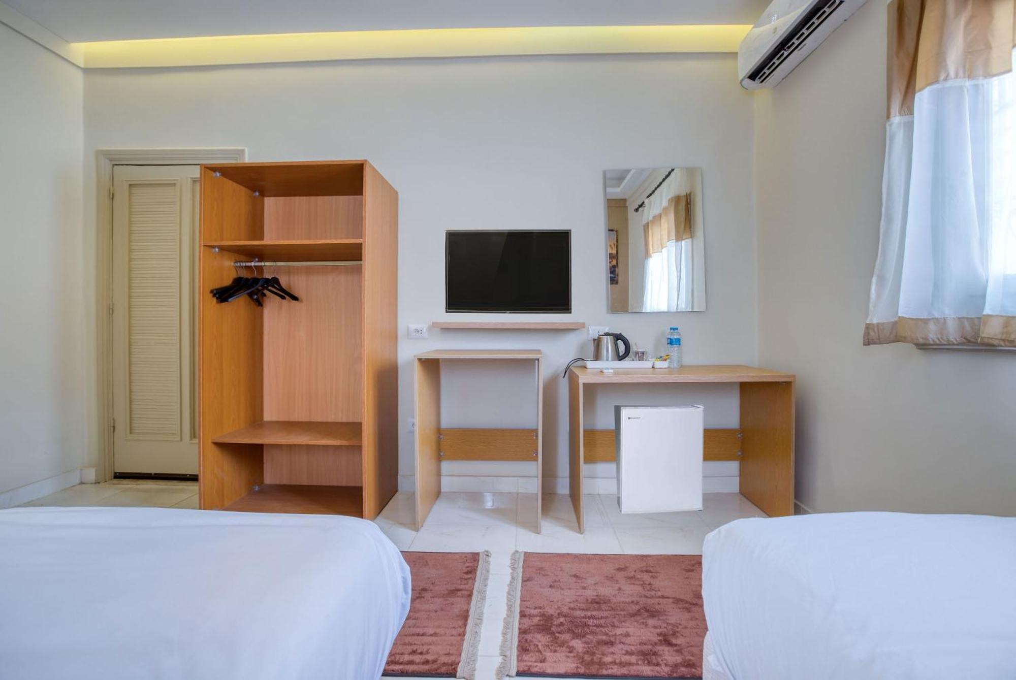 The Grand Pyramids View Hotel Kafrat al Jabal Quarto foto