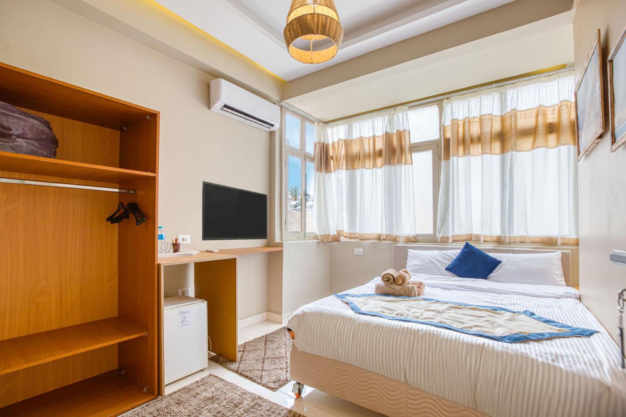 The Grand Pyramids View Hotel Kafrat al Jabal Quarto foto