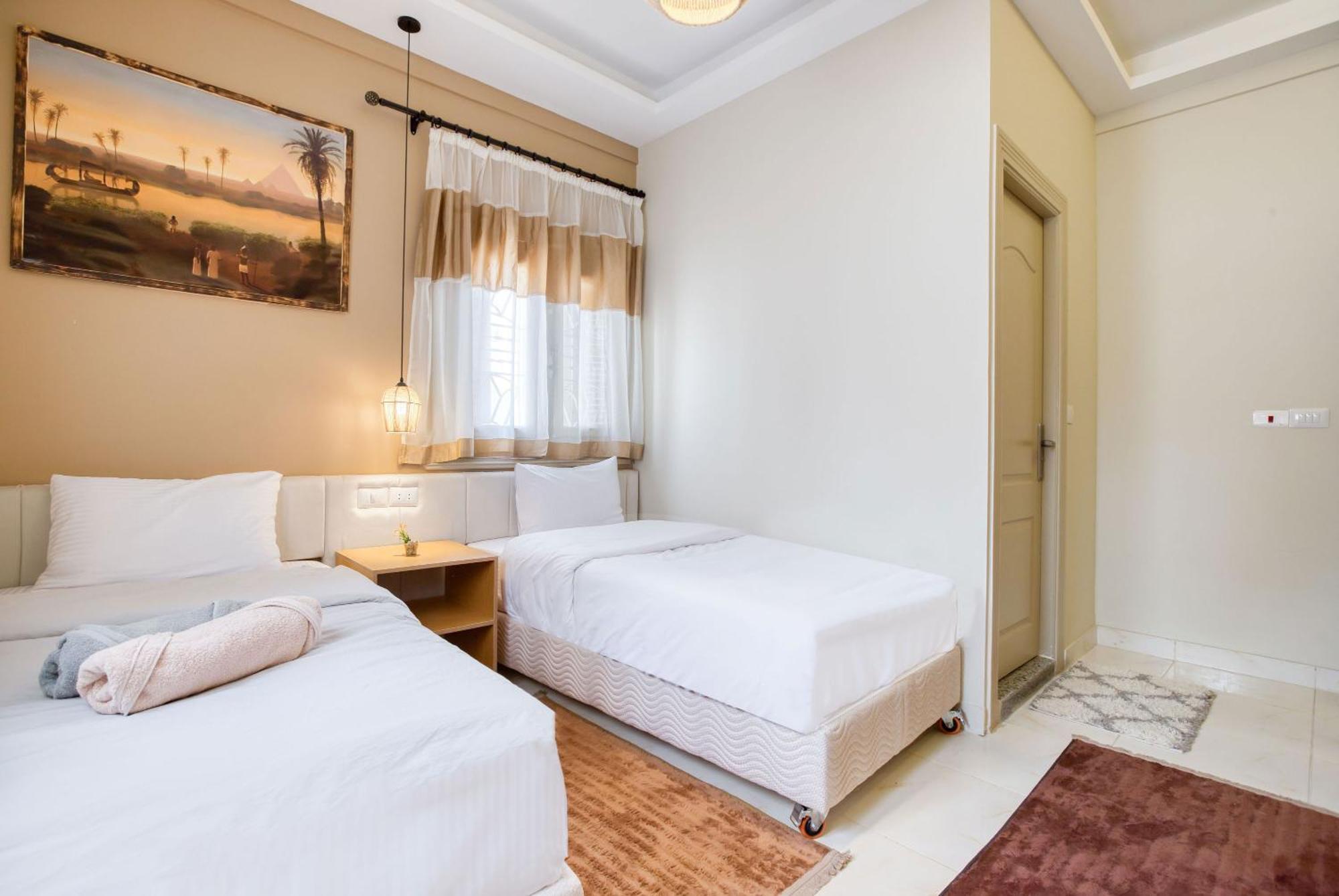 The Grand Pyramids View Hotel Kafrat al Jabal Quarto foto