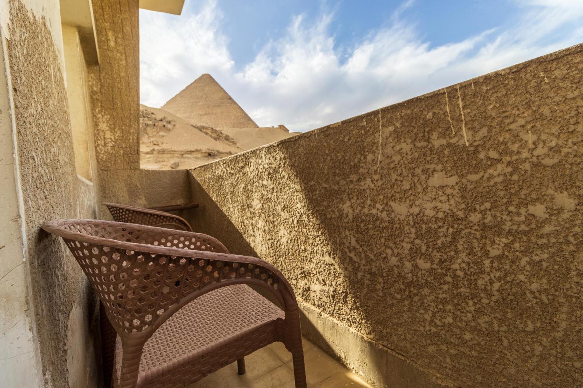 The Grand Pyramids View Hotel Kafrat al Jabal Quarto foto